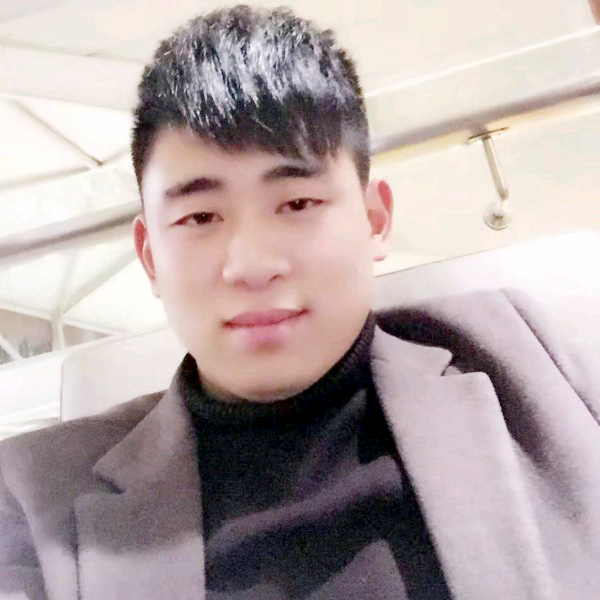 进来就是为了找你的照片