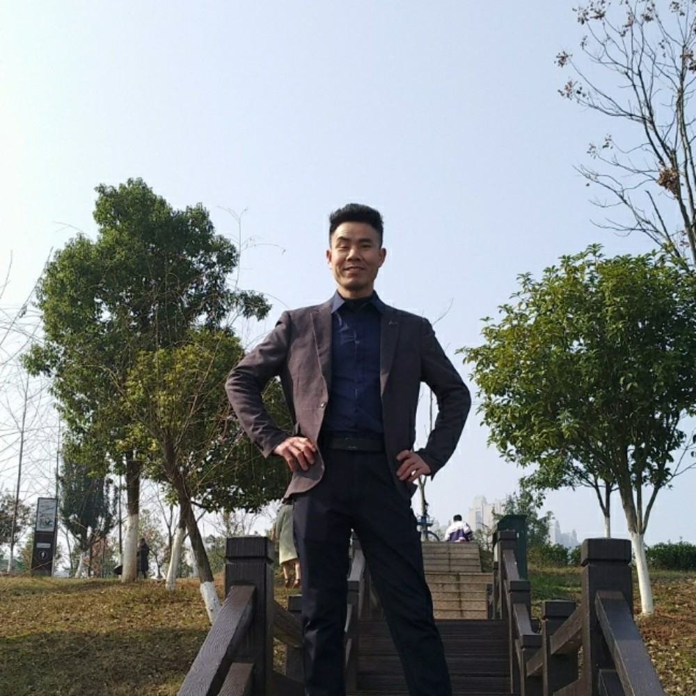 15913749263的照片