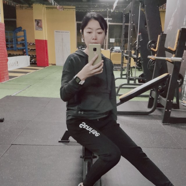 无牙不成月的照片