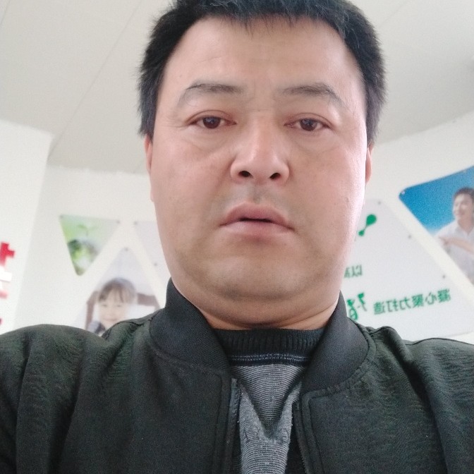 路上飘荡的照片