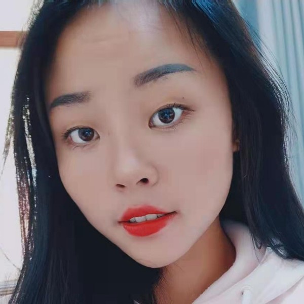 大眼睛双眼皮的照片