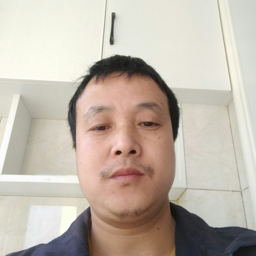 盼望眼睛大的照片