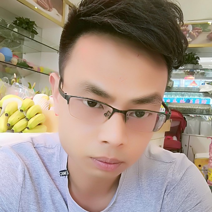 专注的缥缈的照片