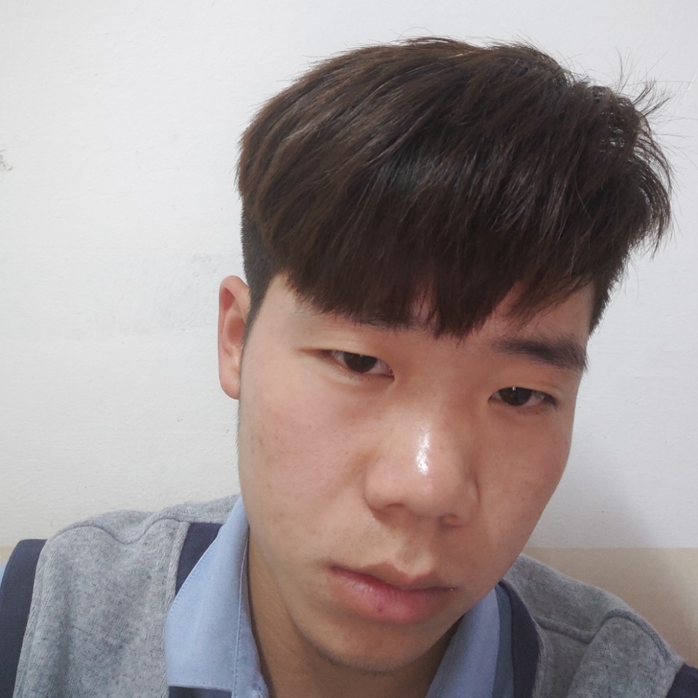 初默←的照片