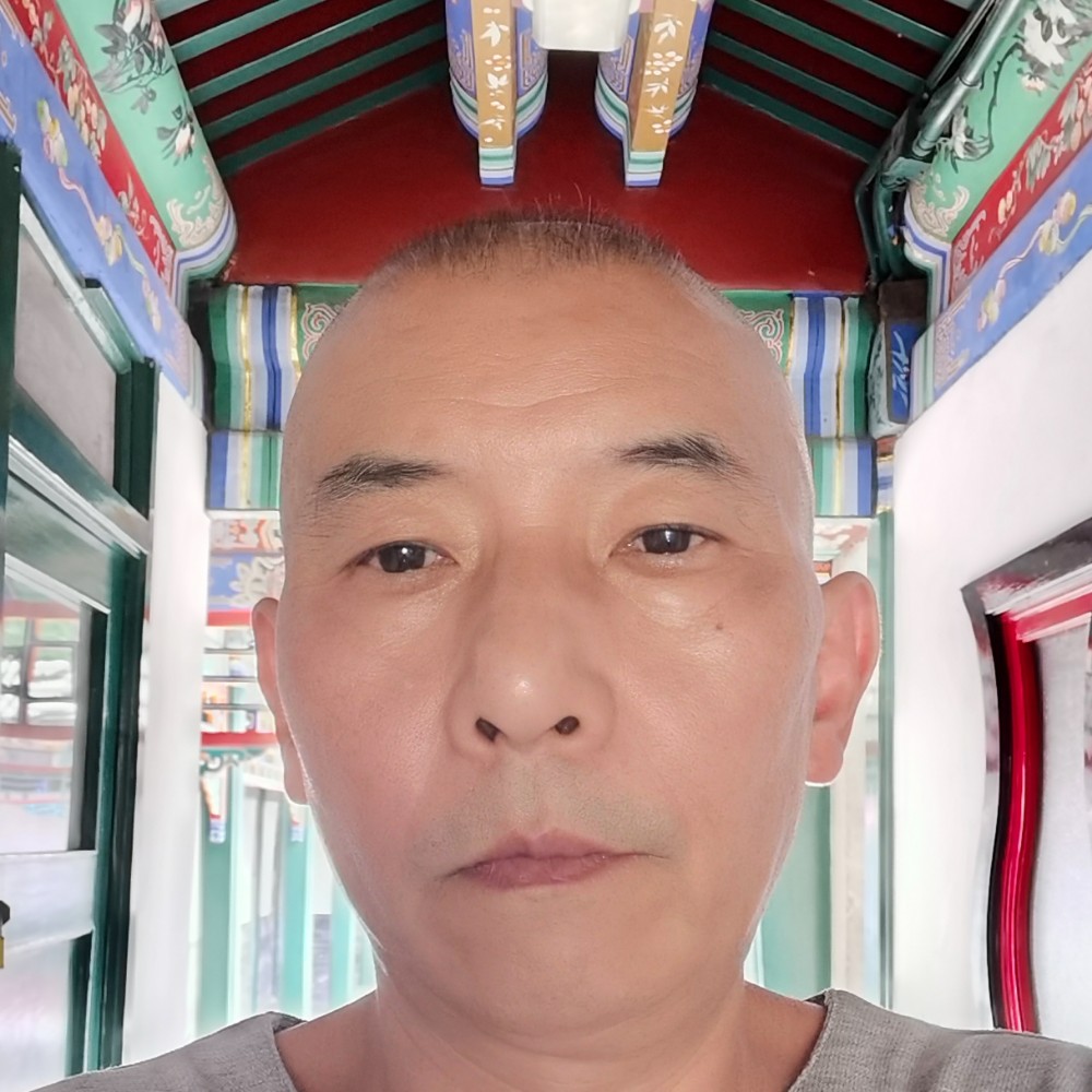 和谐向帅哥的照片