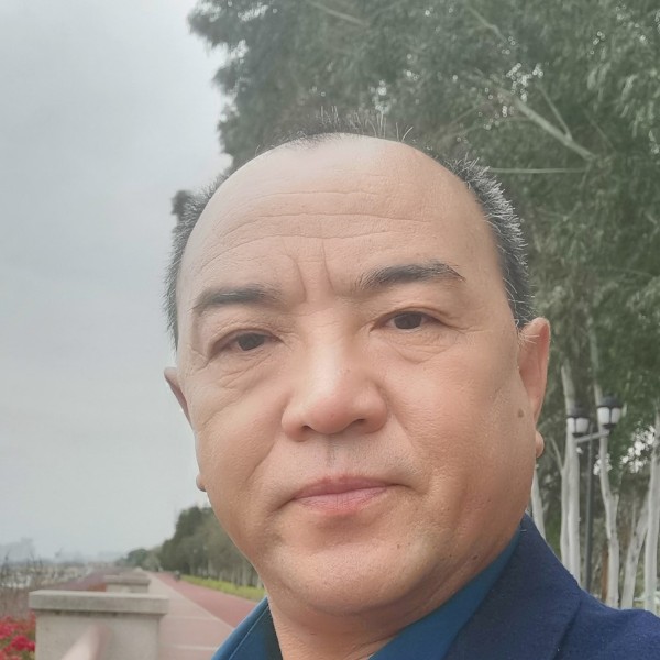 尘宵方纯真的照片