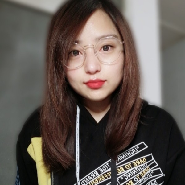 如梦挽手悦耳的照片