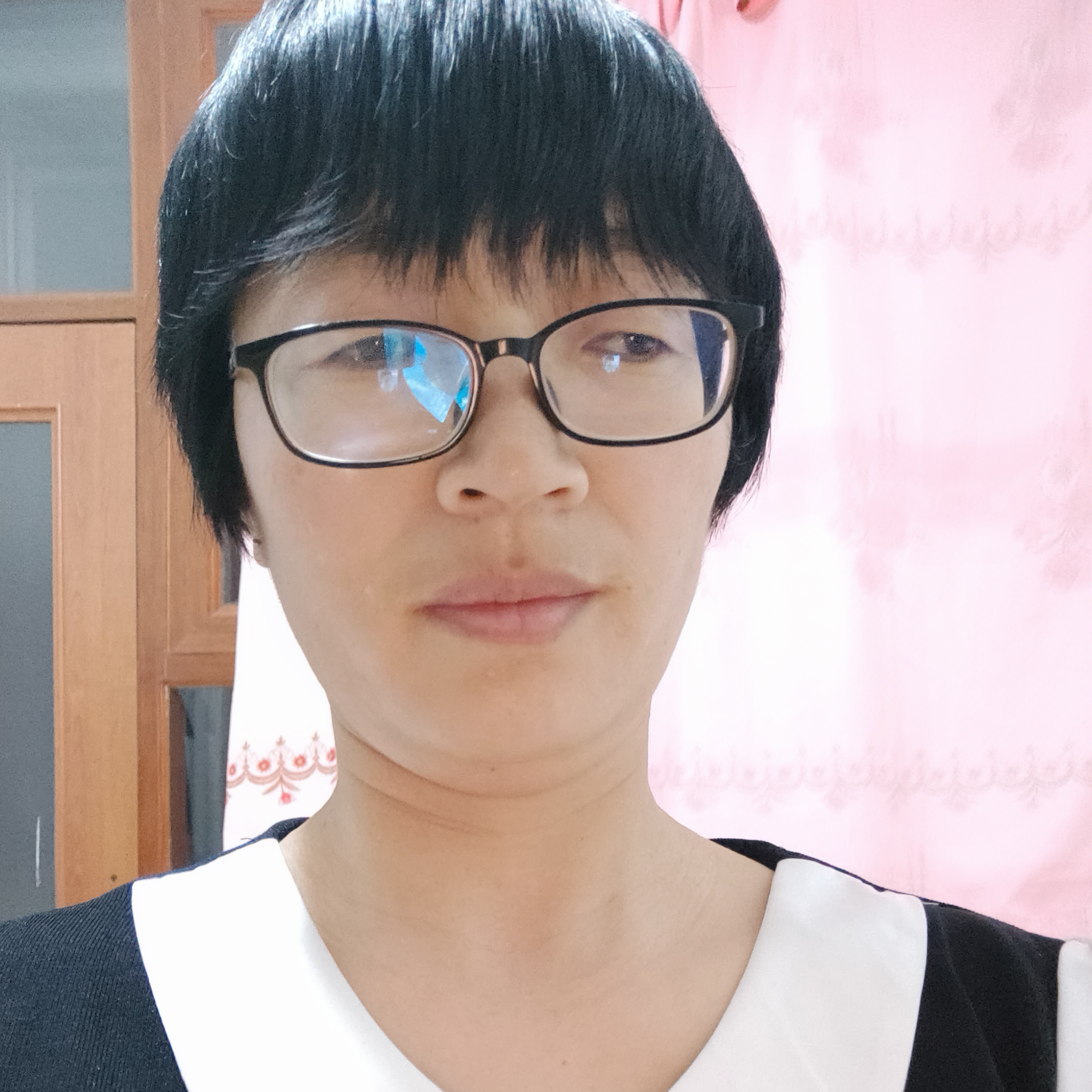 迷人的月亮的照片