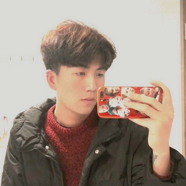 我就吃一口草莓8的照片