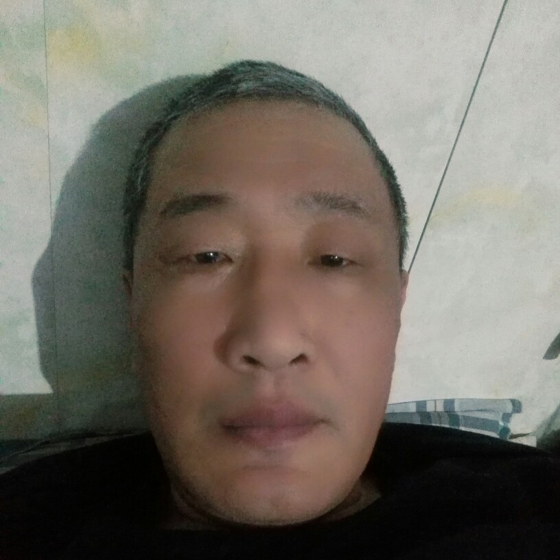 高高回首冷月的照片