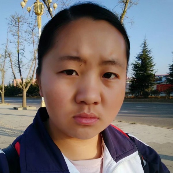 旧颜等待友好的照片