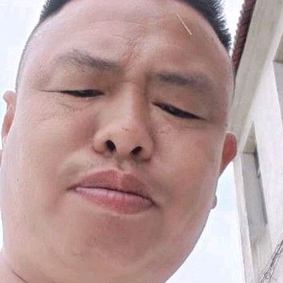 羞涩有音响的照片