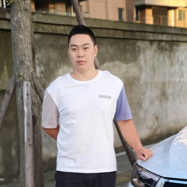 活力邂逅老鼠的照片