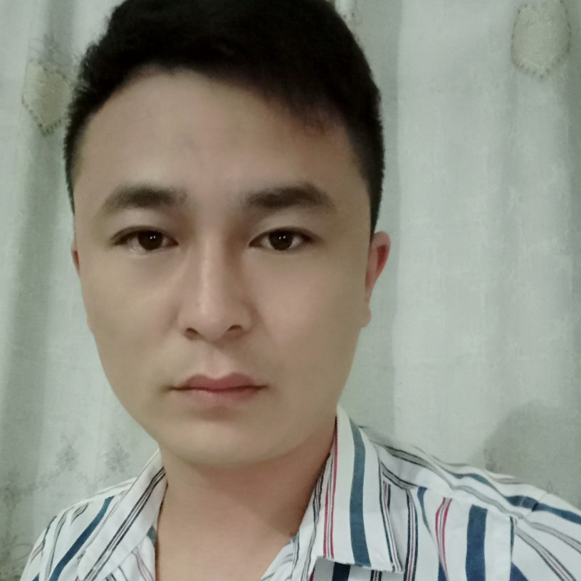 美好踢含羞草的照片