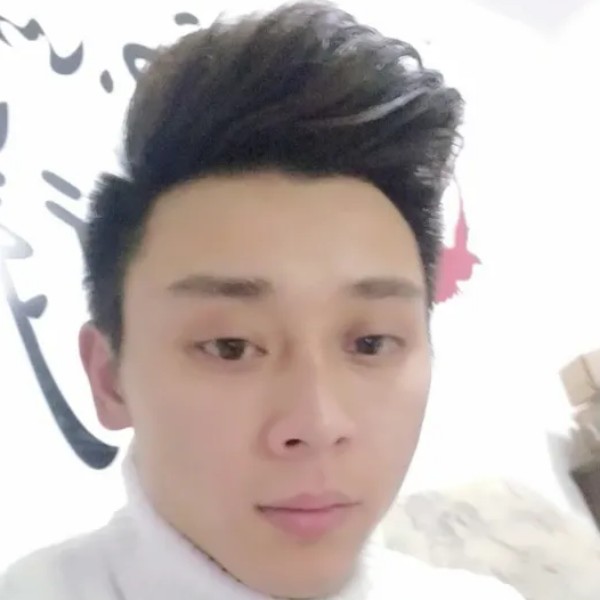 花卷落寂的照片