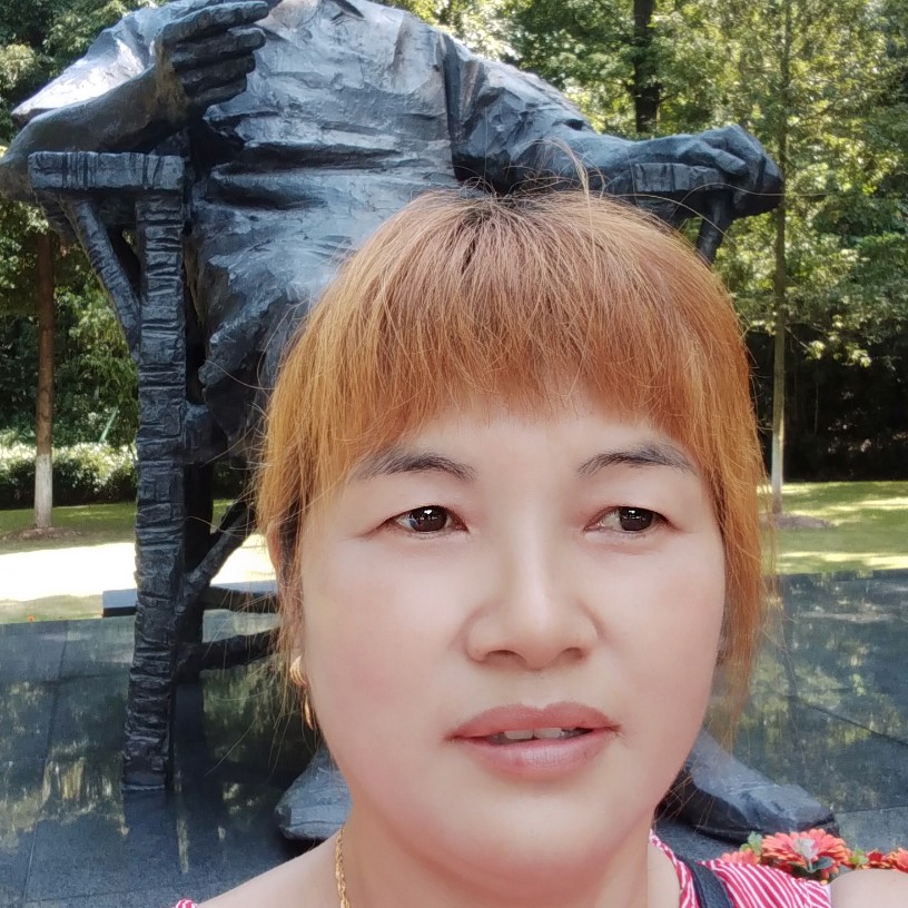 赖姐大船无奈的照片