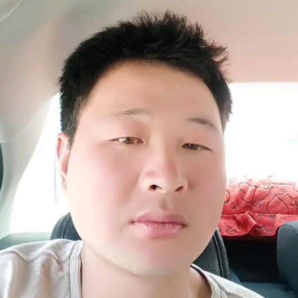 粗心挽手磬音的照片