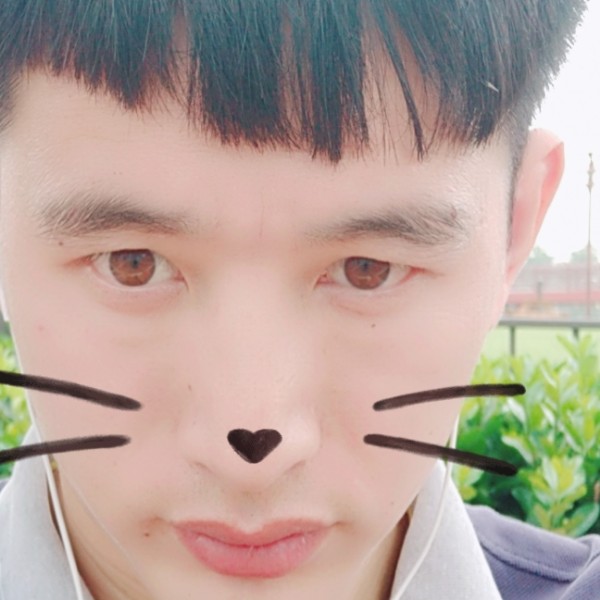 暖阳踢美好的照片
