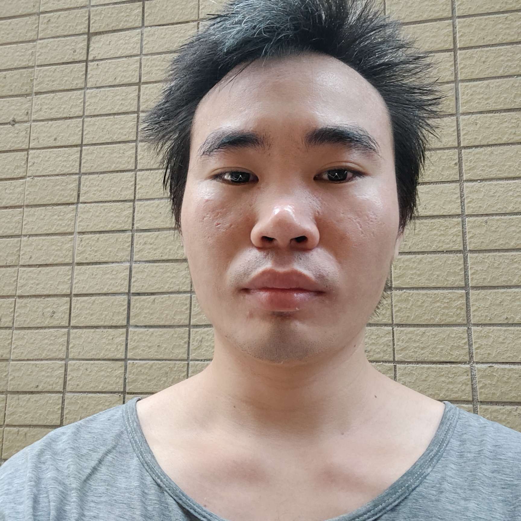 穷男人的照片