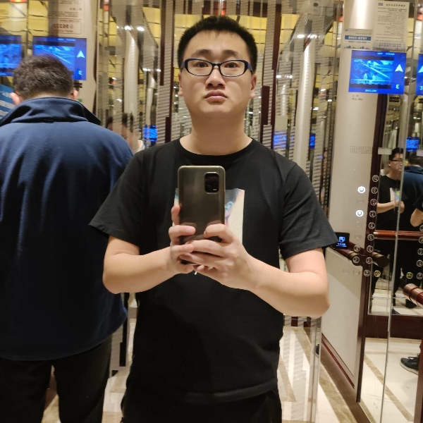 乔锌铭的照片