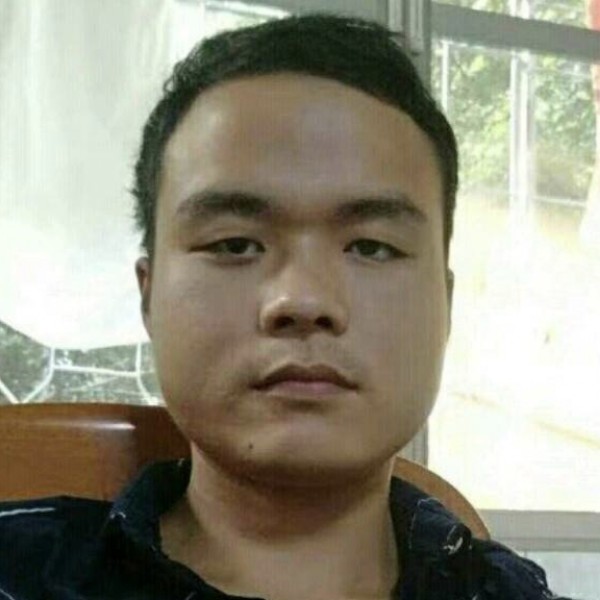 怕黑春华的照片
