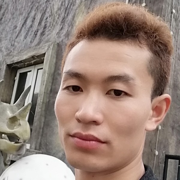 蘩藜相许踏实的照片