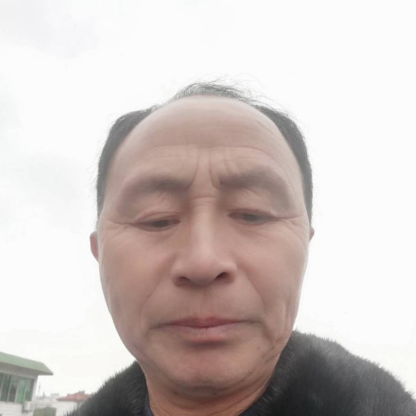 姚向东的照片