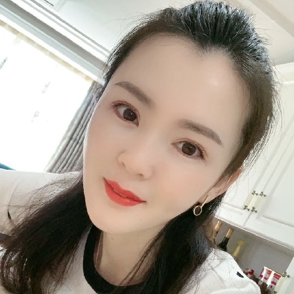 冥王星英勇的照片