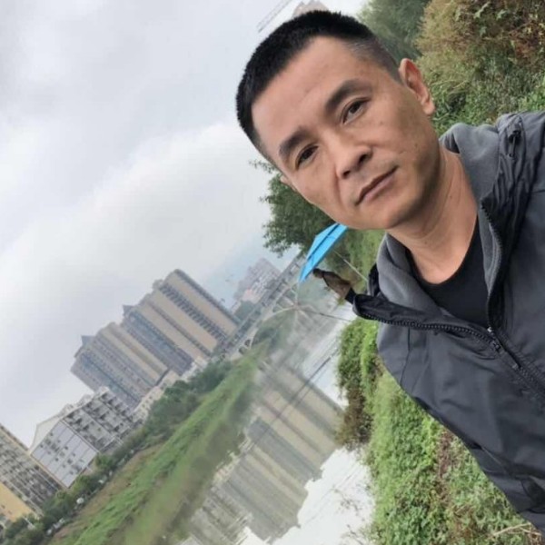 迷路万宝路的照片
