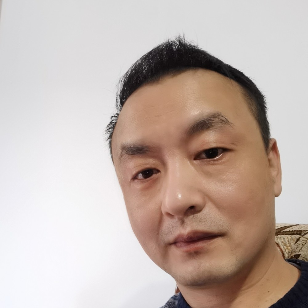 韶华伶俐的照片