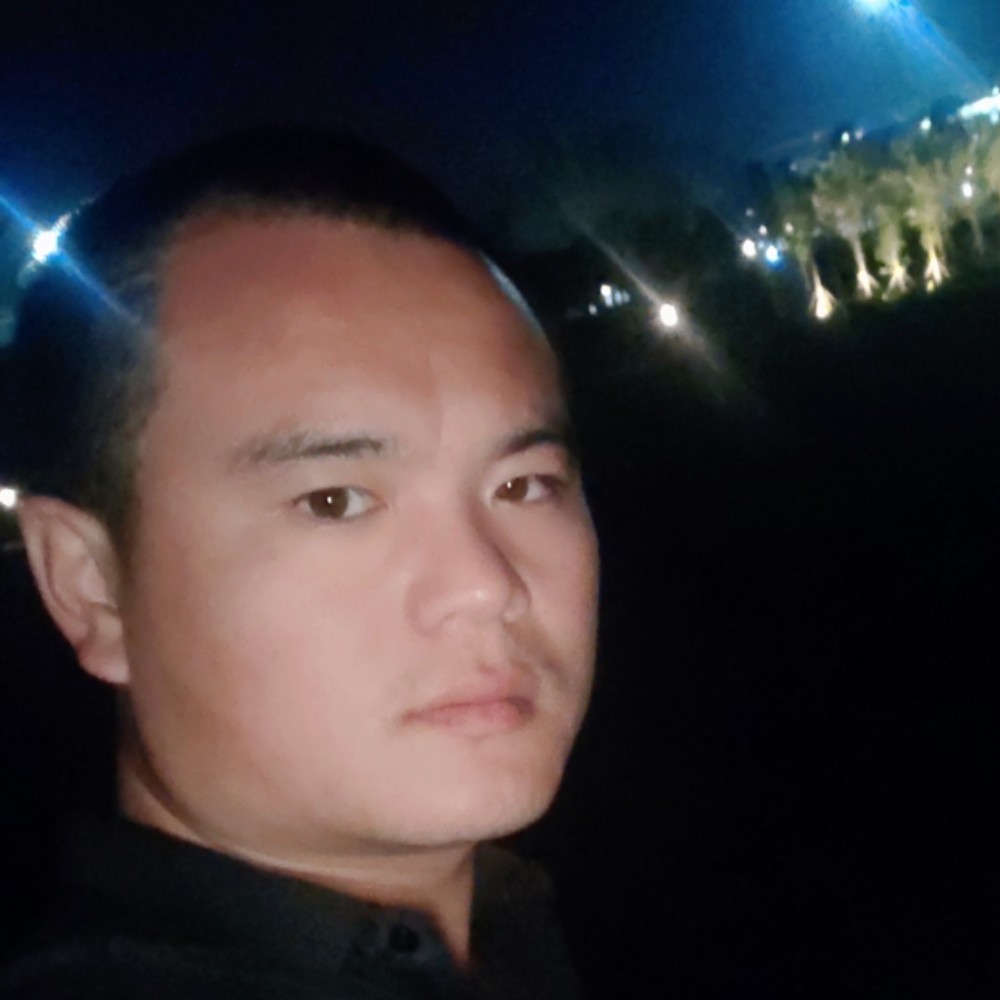 酷酷浅吻啤酒的照片