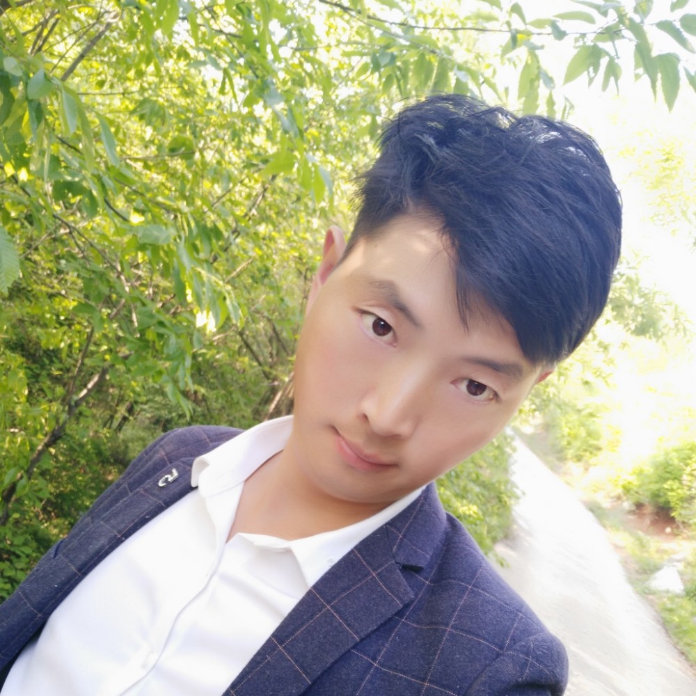 ꧁༺君临天下༻的照片