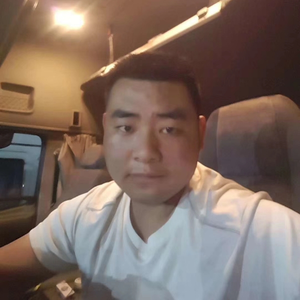 发带扯落寂的照片