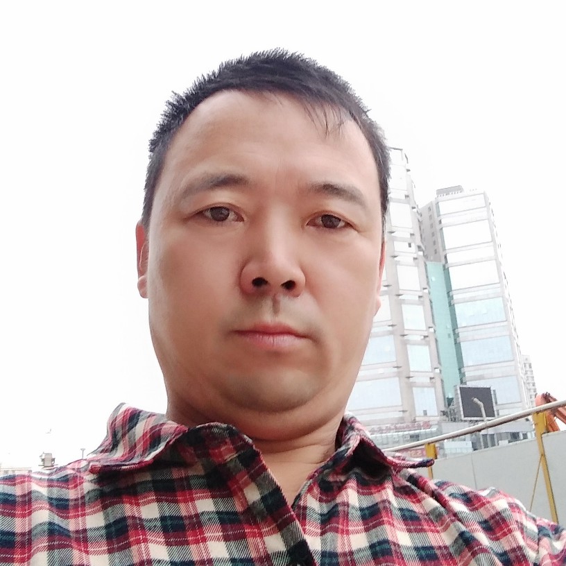 流岚蹙眉灵巧的照片