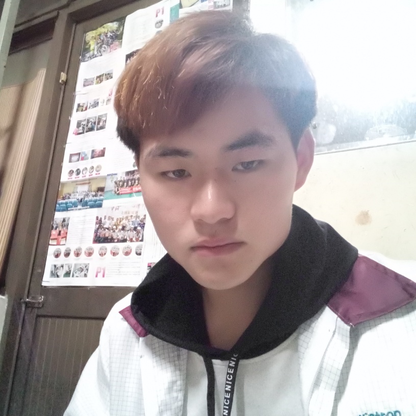 至初的照片