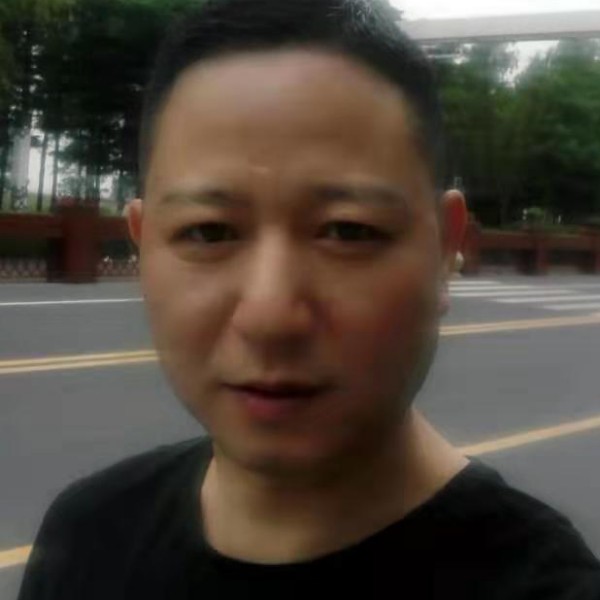 吻雨的夜的照片