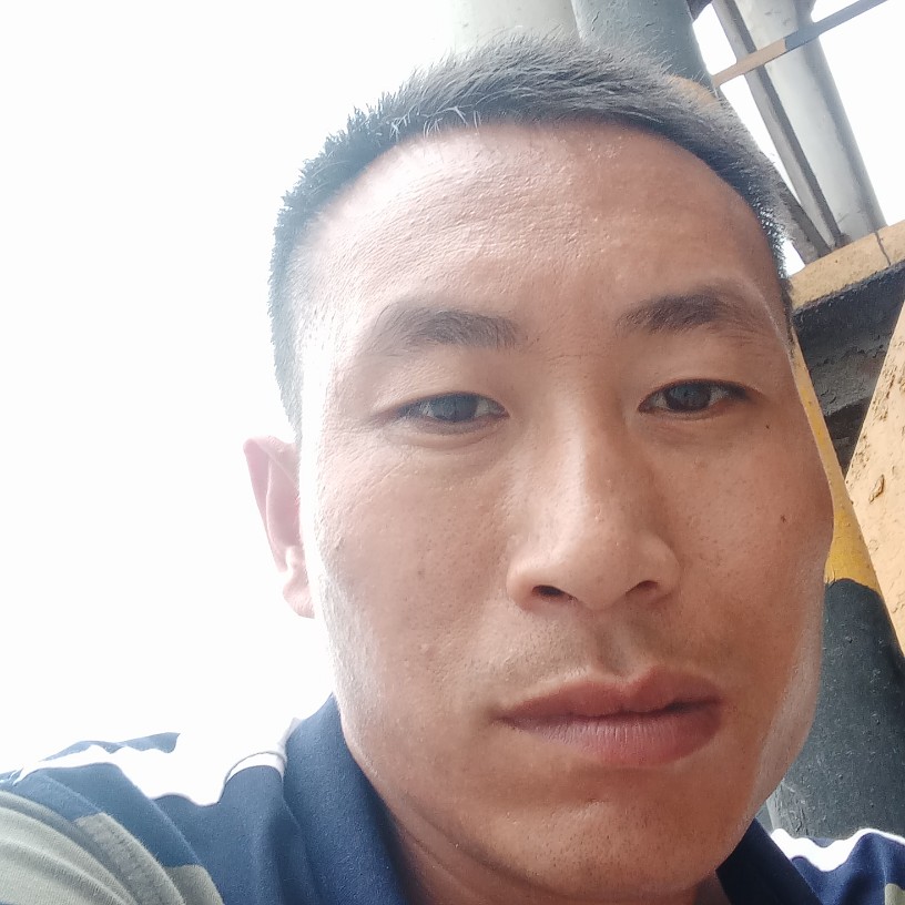 陆华兵的照片