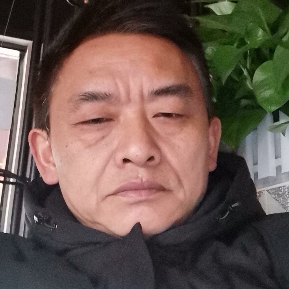 怡然踢悟空的照片