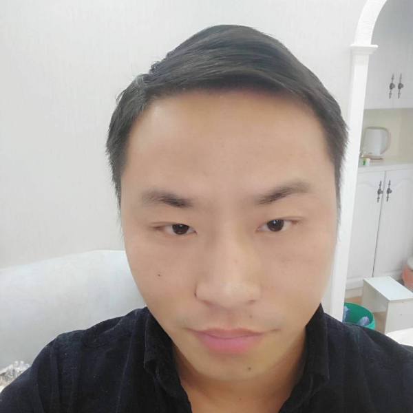 覆岁的照片