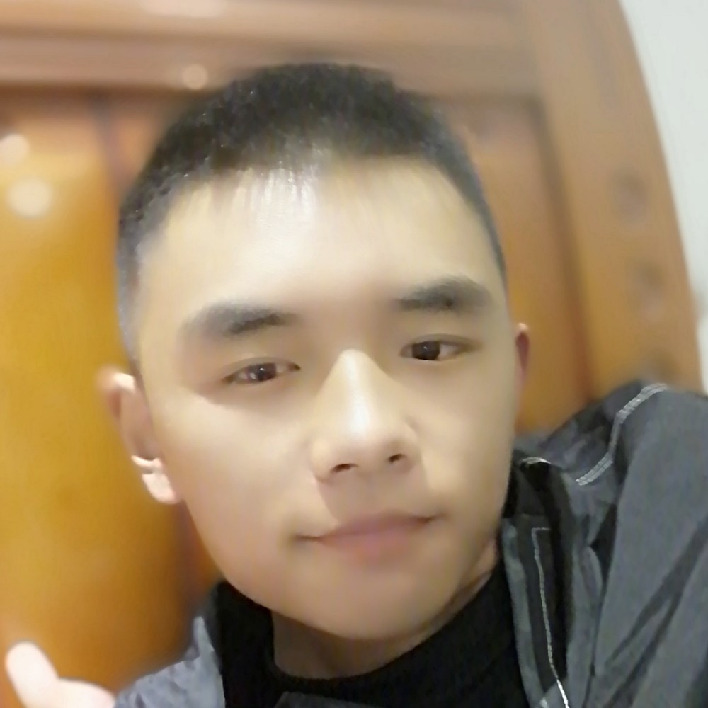 黑笔小新的照片