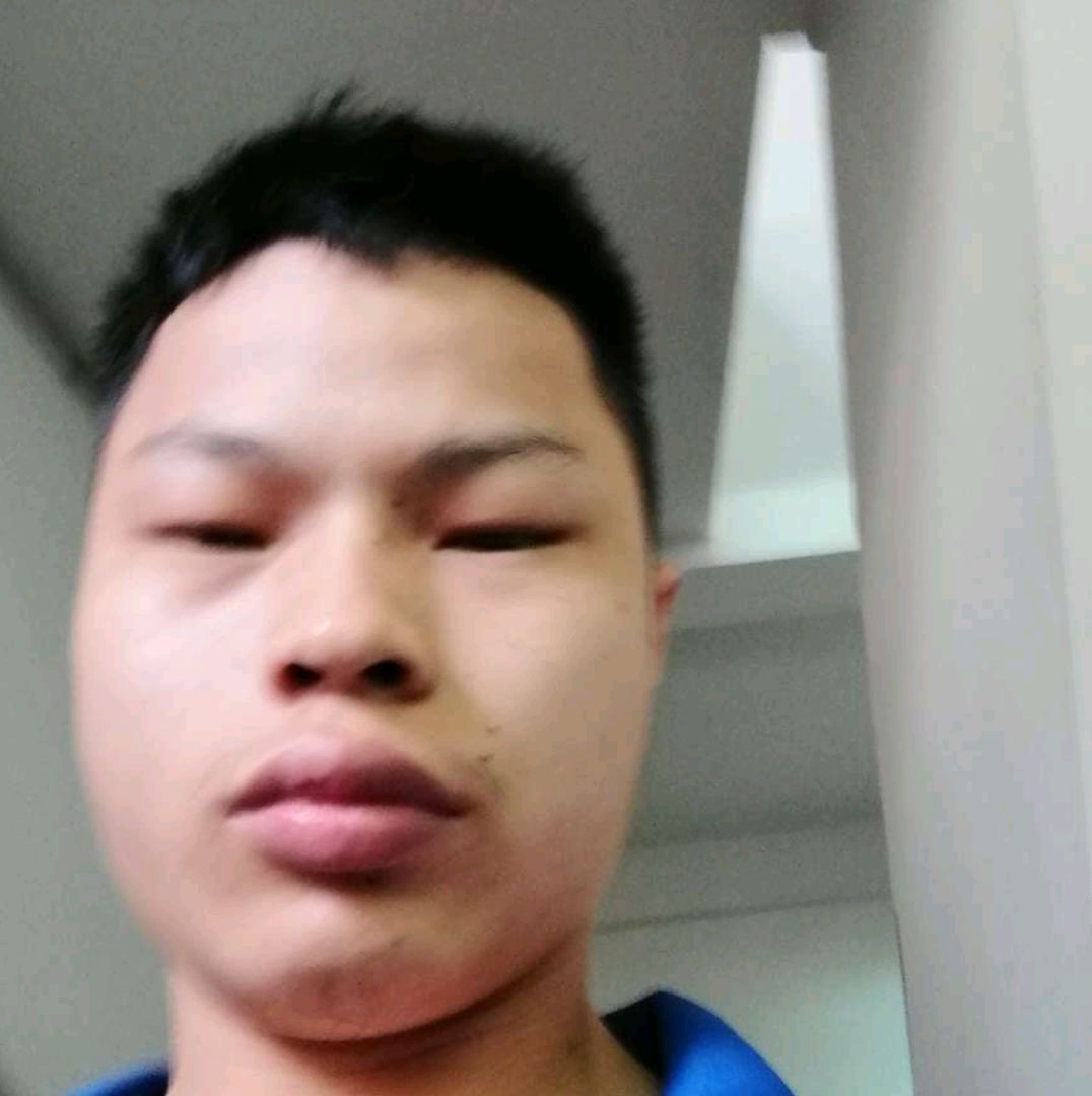 冷酷说霓裳的照片