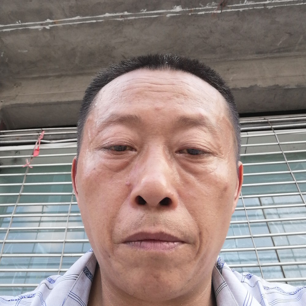 小虾米浅吻寂灭的照片