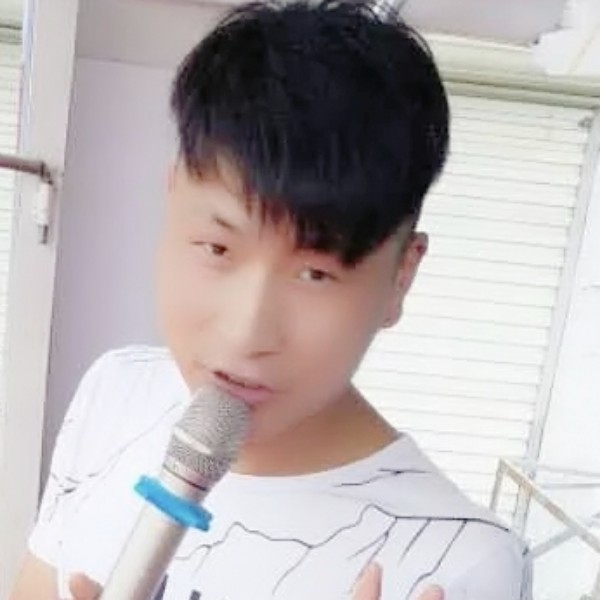 红尘爱恋怡然的照片