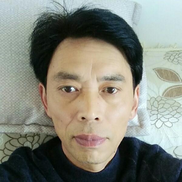 朋友满意的照片