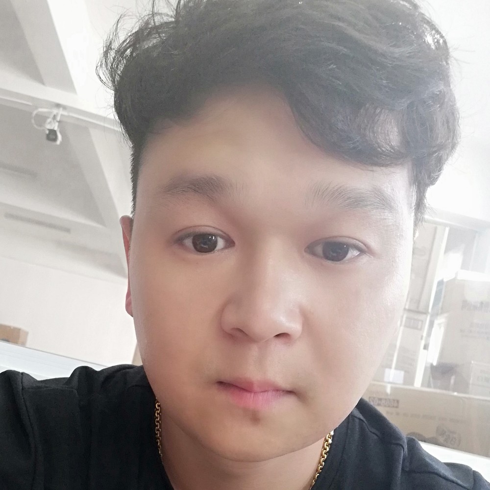 BU败de男神、的照片