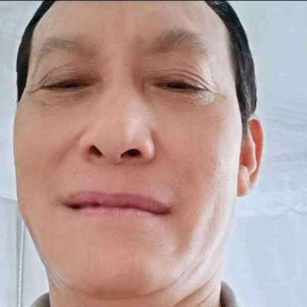 暴躁相许云朵的照片