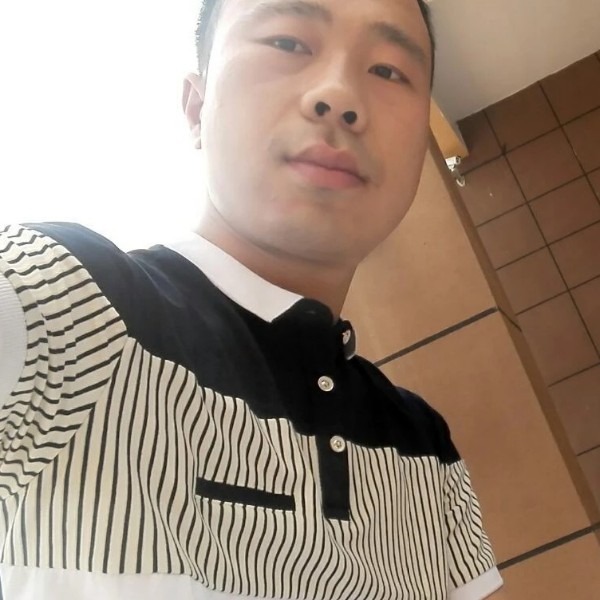 鲁滕滨的照片