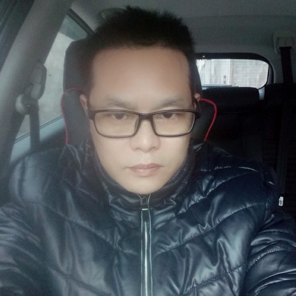 松辉的照片