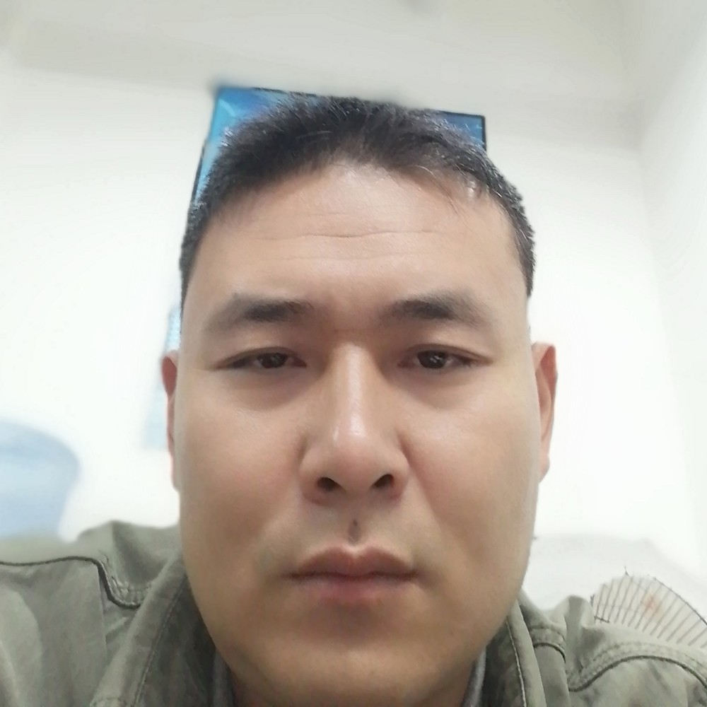 酒窝平淡的照片