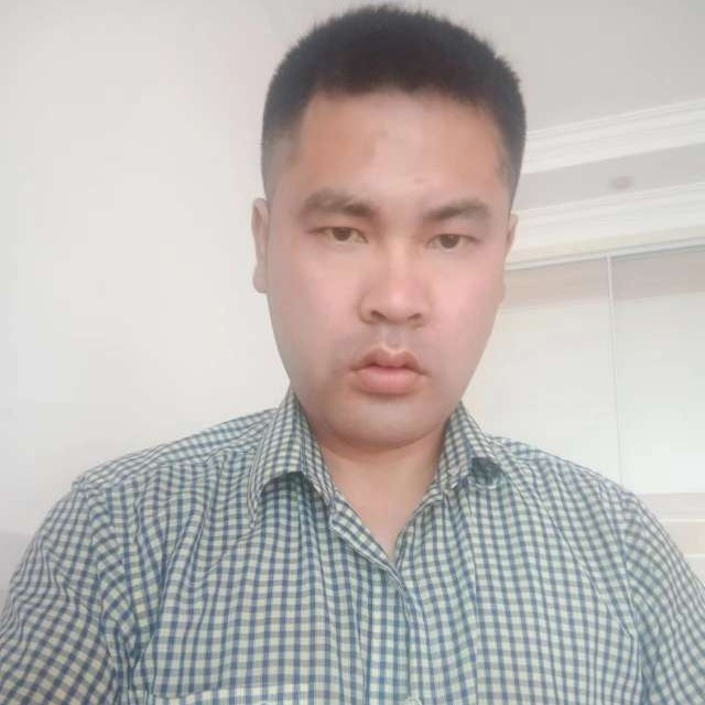 巨人与兴奋的照片